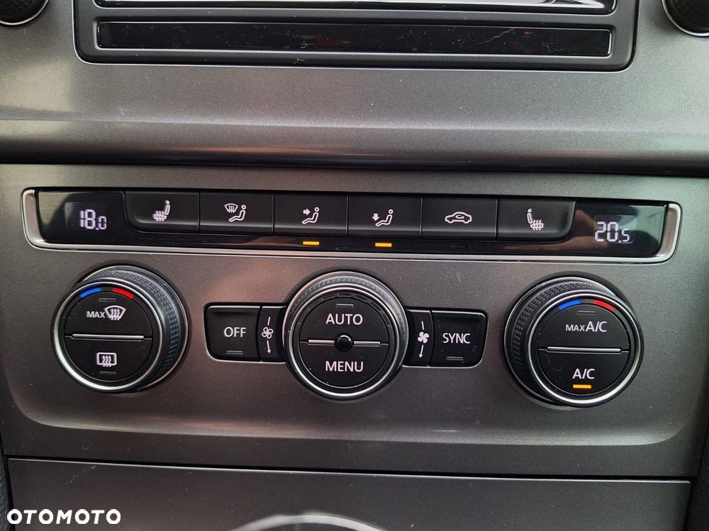 Volkswagen Golf 1.2 TSI BlueMotion Technology Lounge - 12