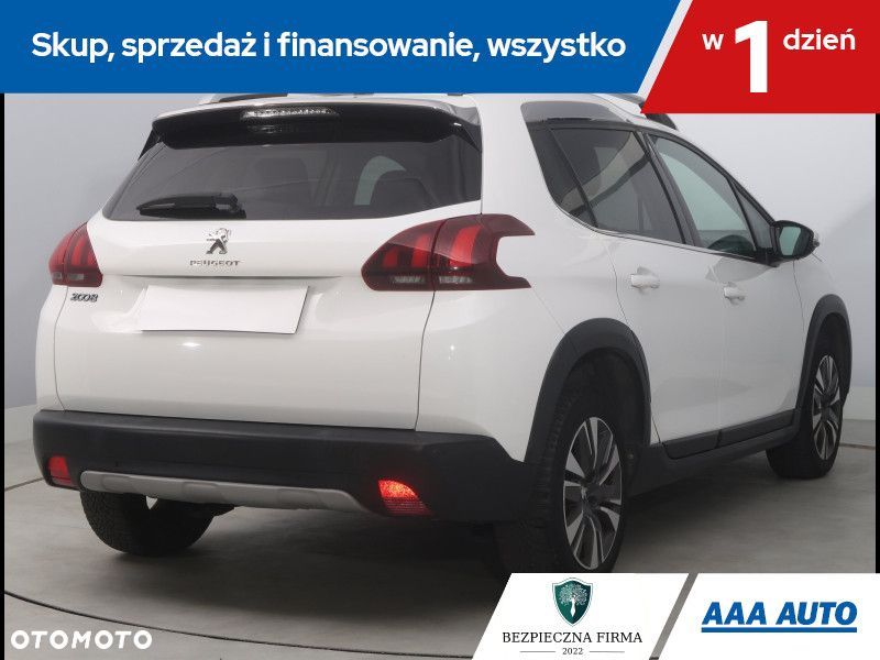 Peugeot 2008 - 6
