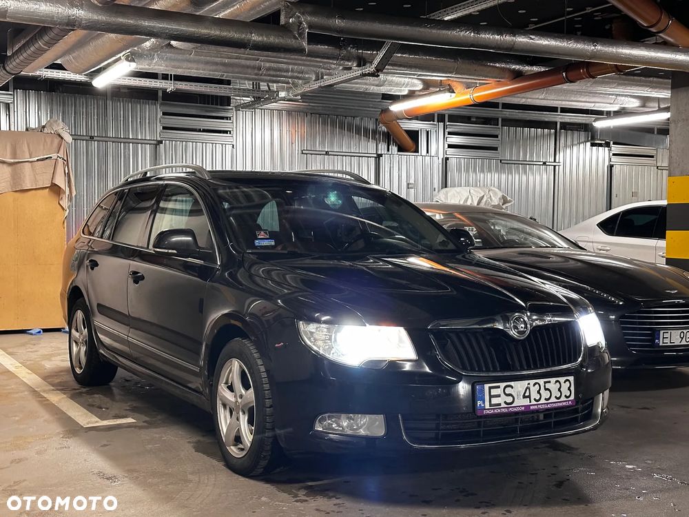 Skoda Superb 2.0 TDI 4x4 Elegance DSG - 4