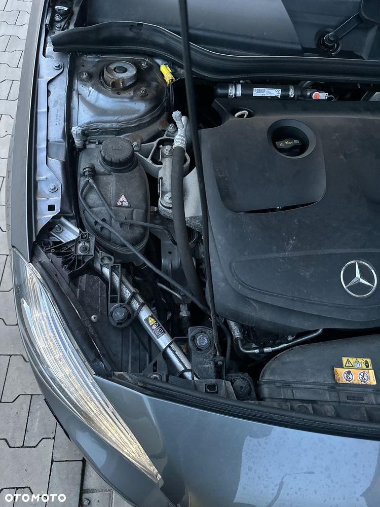 Mercedes-Benz Klasa A 180 (BlueEFFICIENCY) - 28