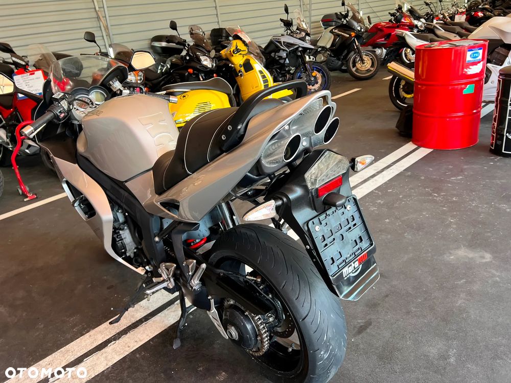 Triumph Sprint - 12
