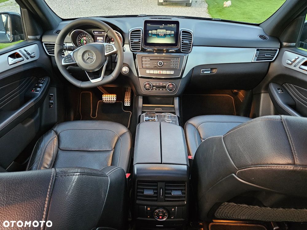 Mercedes-Benz GLE 350 d 4Matic 9G-TRONIC AMG Line - 6