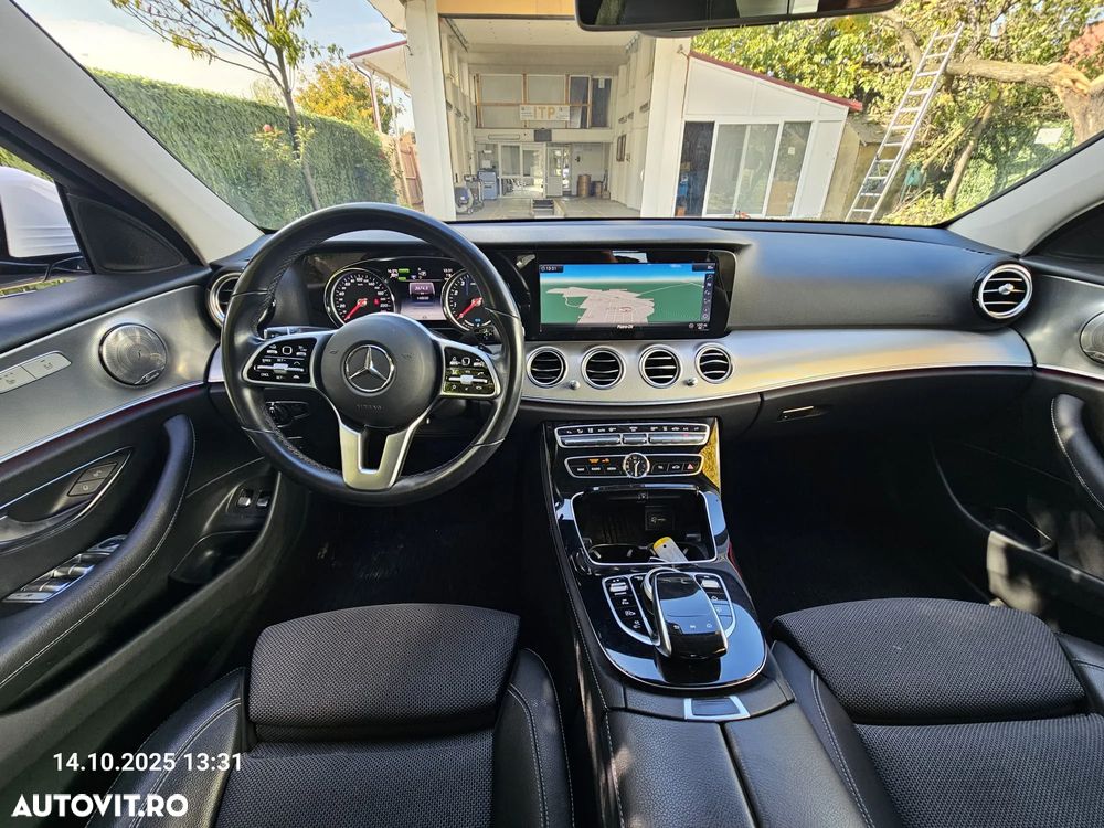 Mercedes-Benz E 300 9G-TRONIC Exclusive - 3