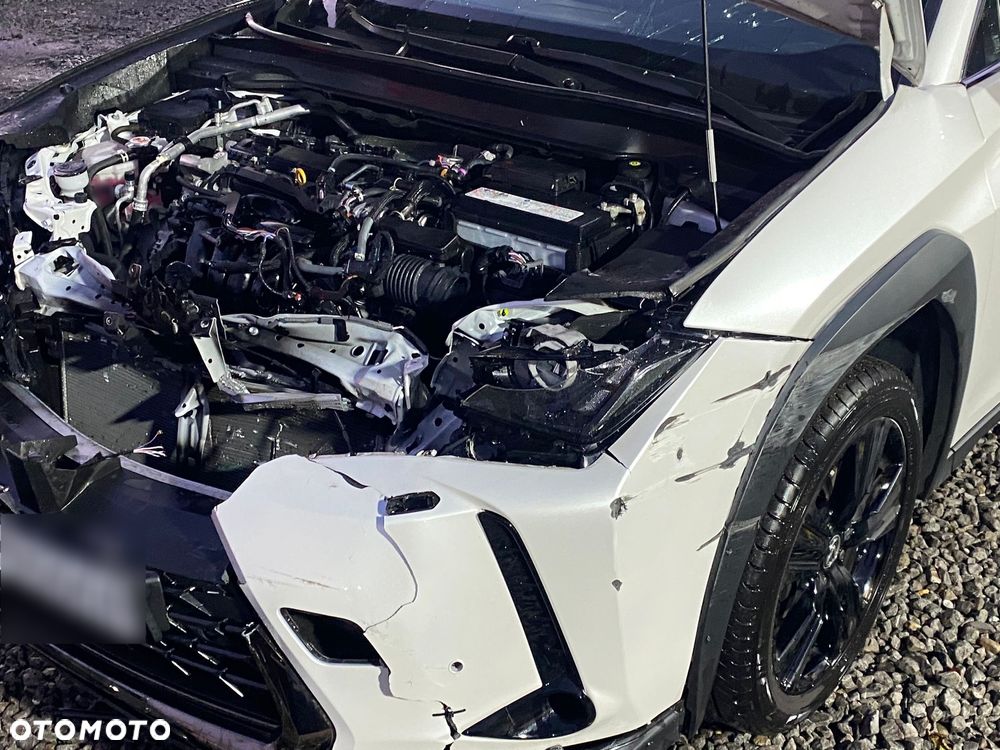 Lexus UX 200 GPF Pure 2WD - 8