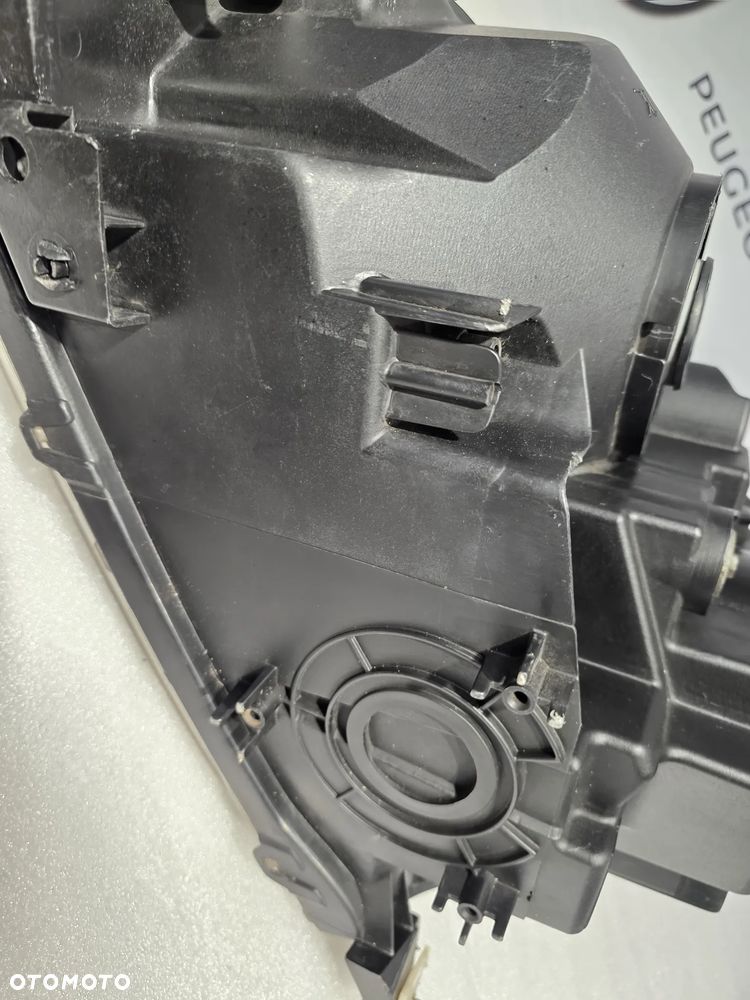 SUZUKI GRAND VITARA II 06- PRAWA LAMPA PRZEDNIA PRZÓD , AMERYKA USA , NR KOITO  100-59079 / KOITO 100-59078 , NR AUKCJI LPP216 - 17