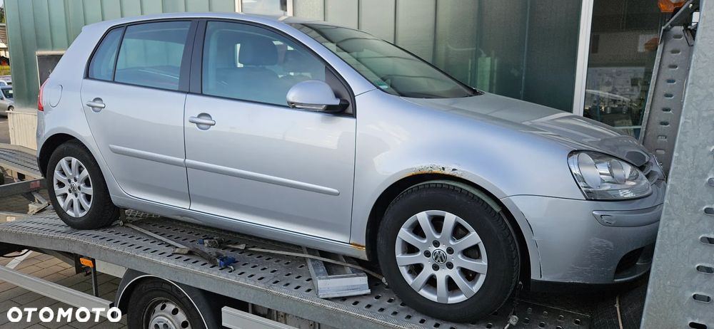 Volkswagen Golf 1.6 Comfortline DSG - 1