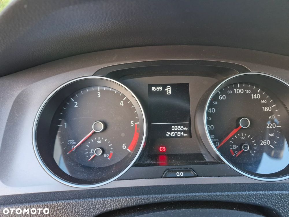 Volkswagen Golf VII 1.6 TDI BMT Trendline - 16