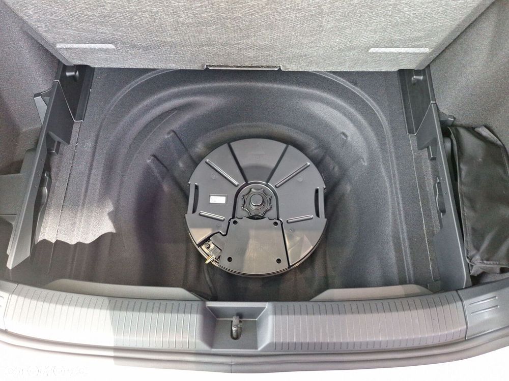 Volkswagen Golf Variant - 21