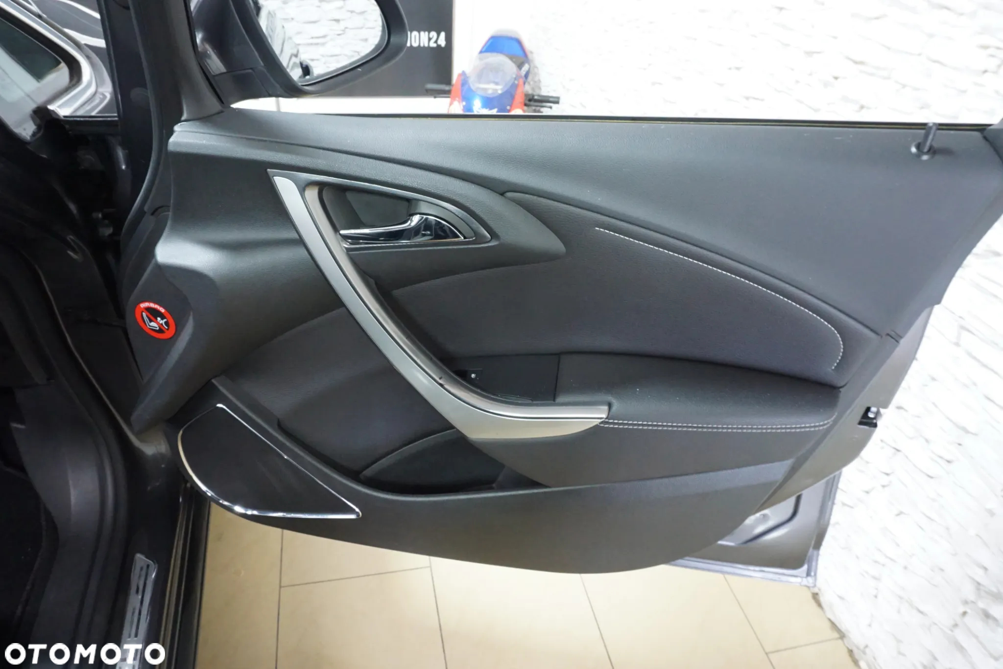 Opel Astra 1.4 Turbo Cosmo - 19