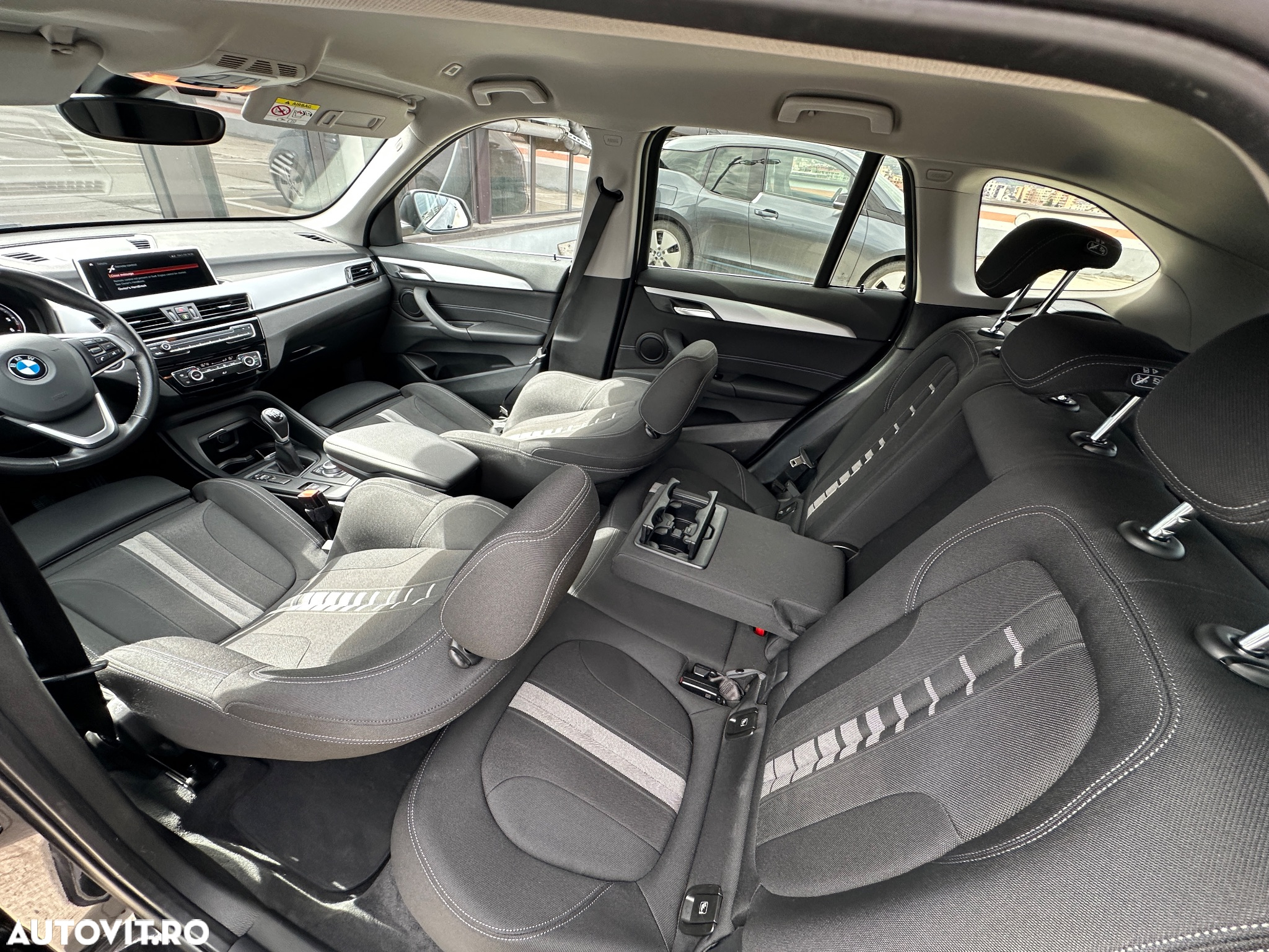 BMW X1 sDrive18d Sport Line - 17