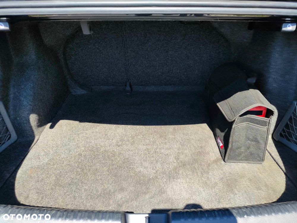 Volkswagen Jetta 1.6 TDI DPF Comfortline - 15