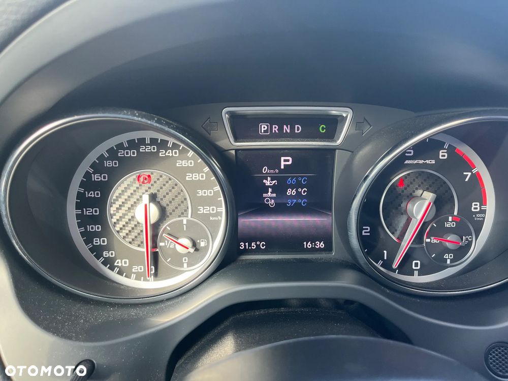 Mercedes-Benz GLA 45 AMG 4-Matic Edition 1 - 25