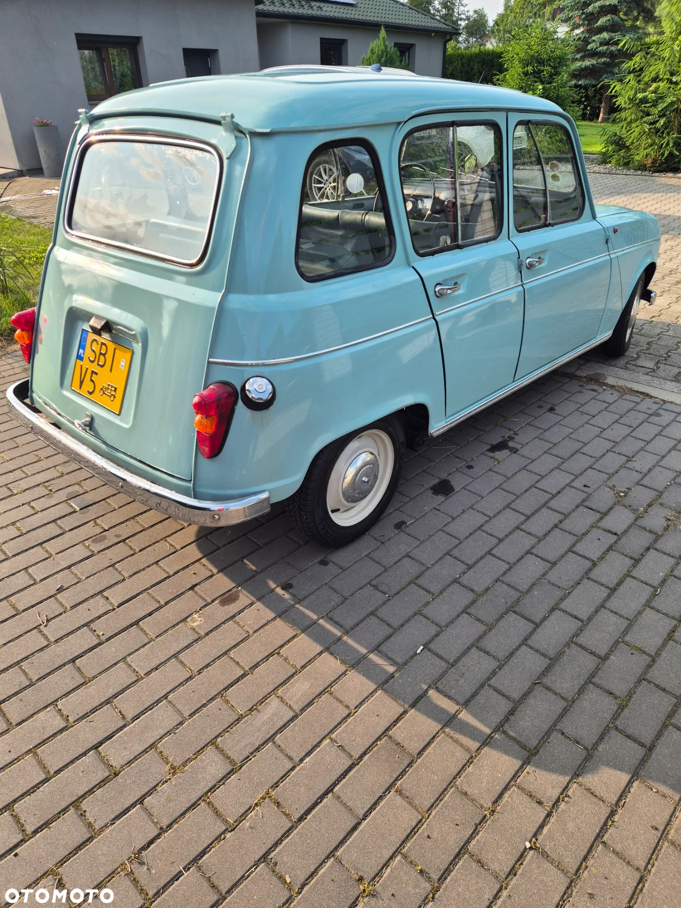 Renault 4 - 5