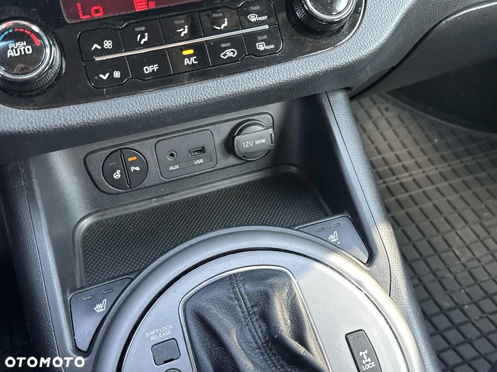 Kia Sportage 2.0 CRDI L AWD - 24