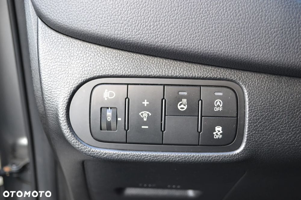 Kia Carens 1.7 CRDi Business Line 7os 7DCT - 37