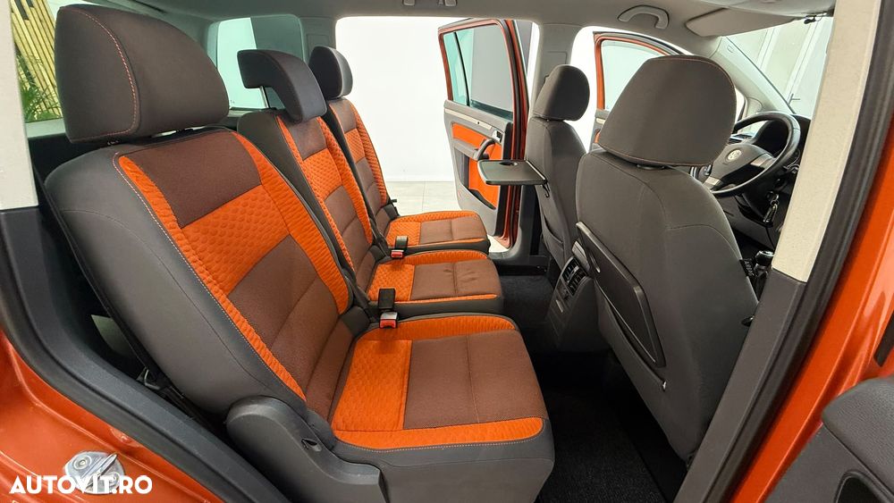 Volkswagen Touran 1.4 TSI Cross - 17