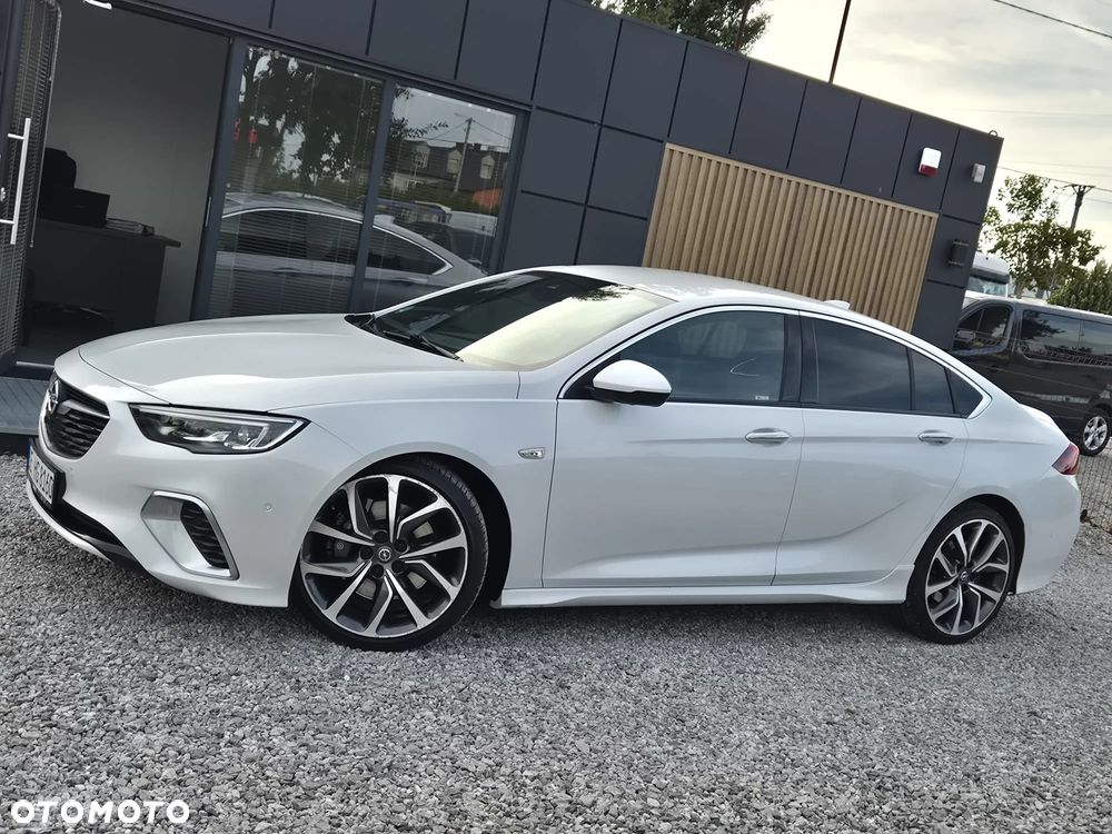 Opel Insignia Sport2.0 Direct InjTurbo 4x4 GSI - 17
