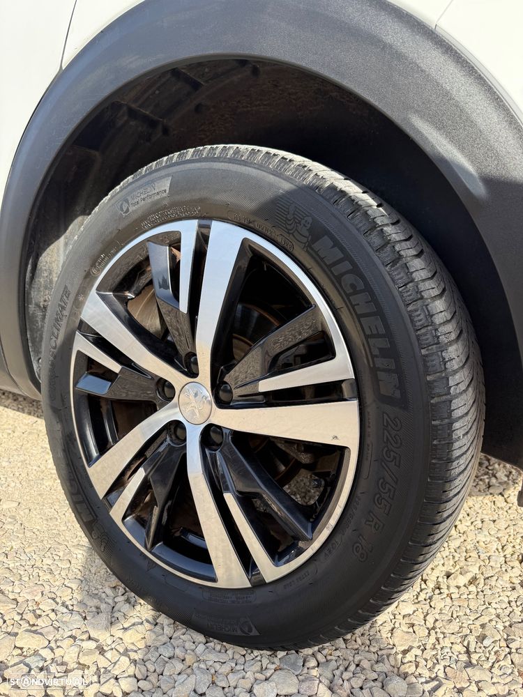 Peugeot 3008 PureTech 130 Stop & Start GPF Allure - 12