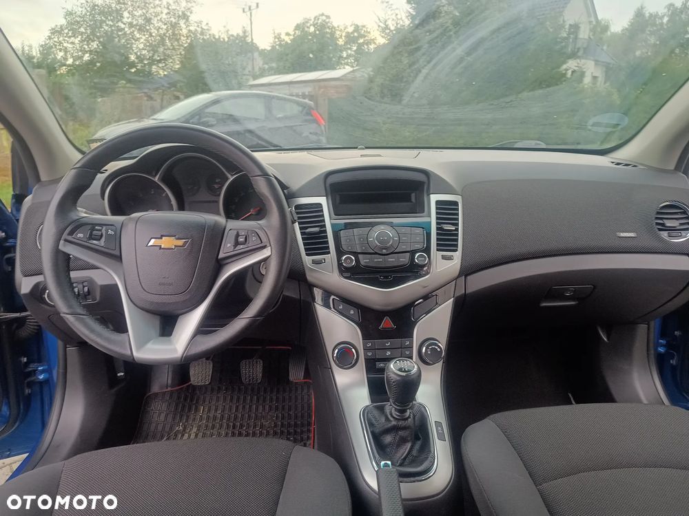 Chevrolet Cruze - 18