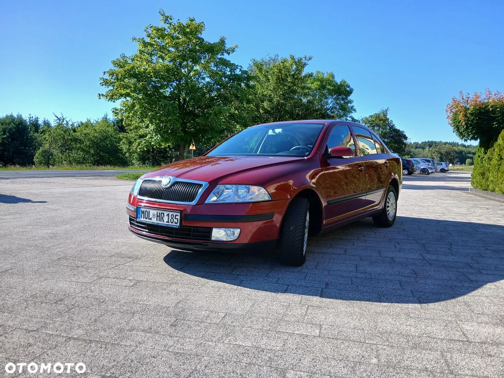 Skoda Octavia 1.6 Ambiente - 2