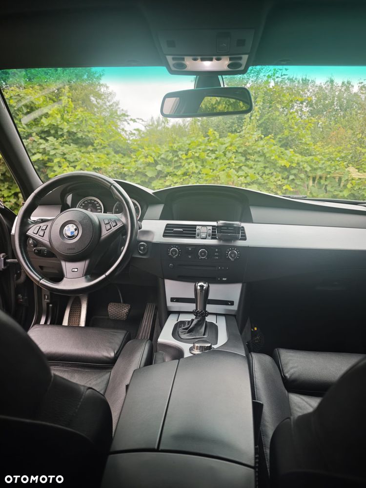 BMW Seria 5 - 21