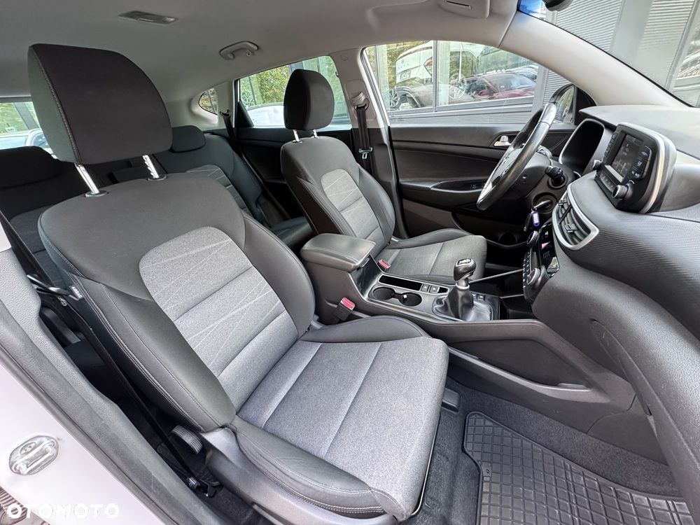Hyundai Tucson 1.6 GDI BlueDrive Comfort 2WD - 21