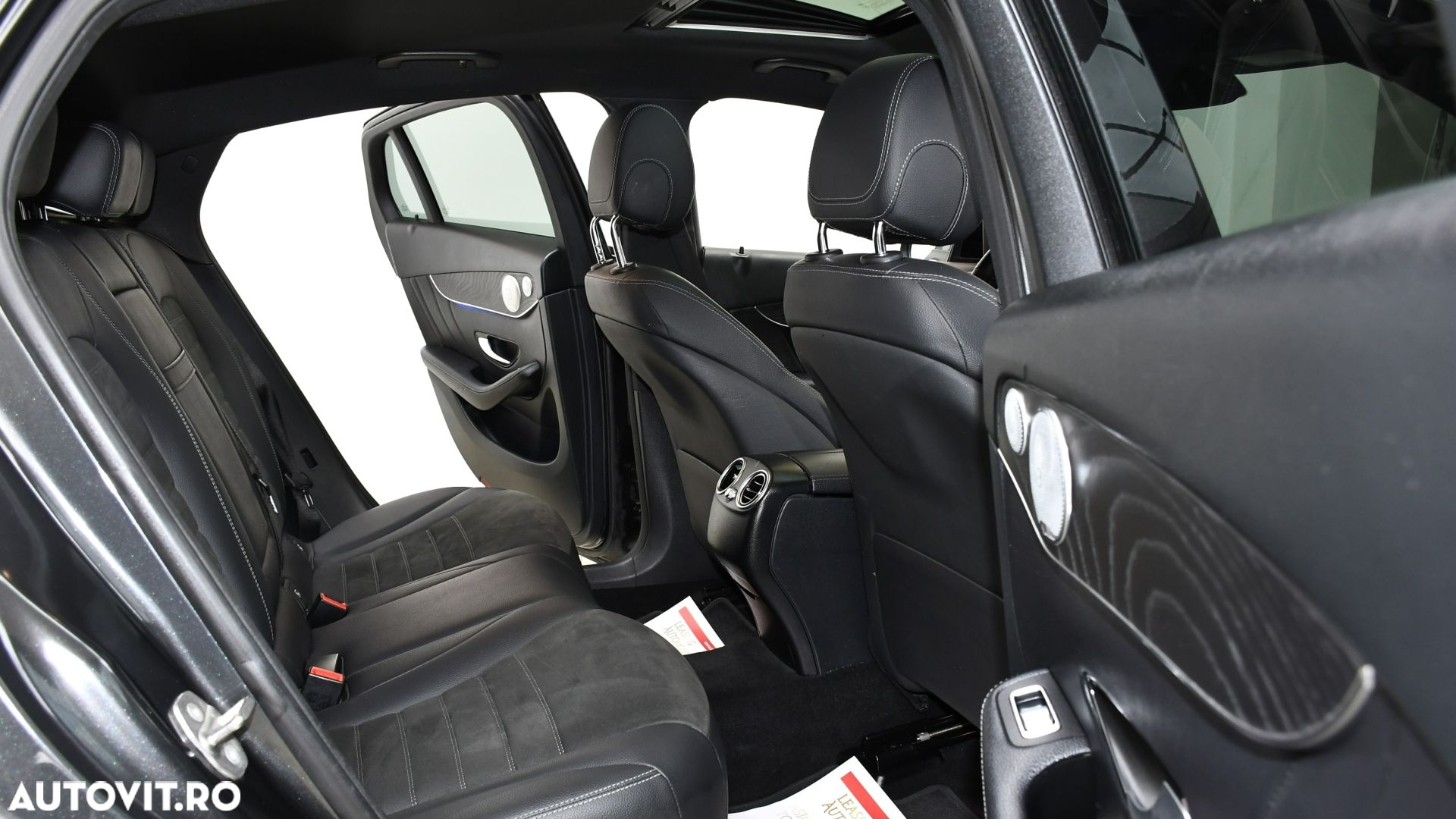 Mercedes-Benz GLC Coupe 300 e 4Matic 9G-TRONIC AMG Line - 11