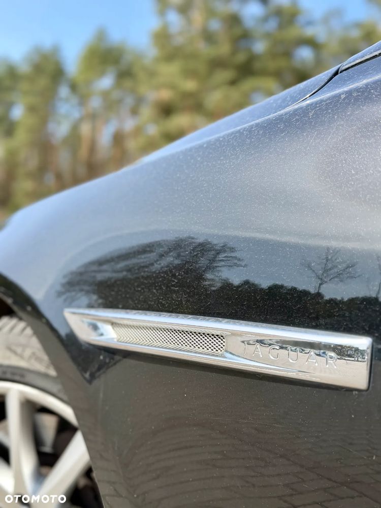 Jaguar XJ 3.0 D V6 LWB Premium Luxury - 11