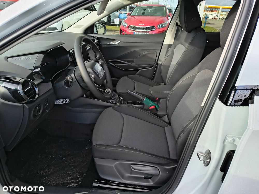 Skoda Fabia 1.0 TSI Drive DSG - 10