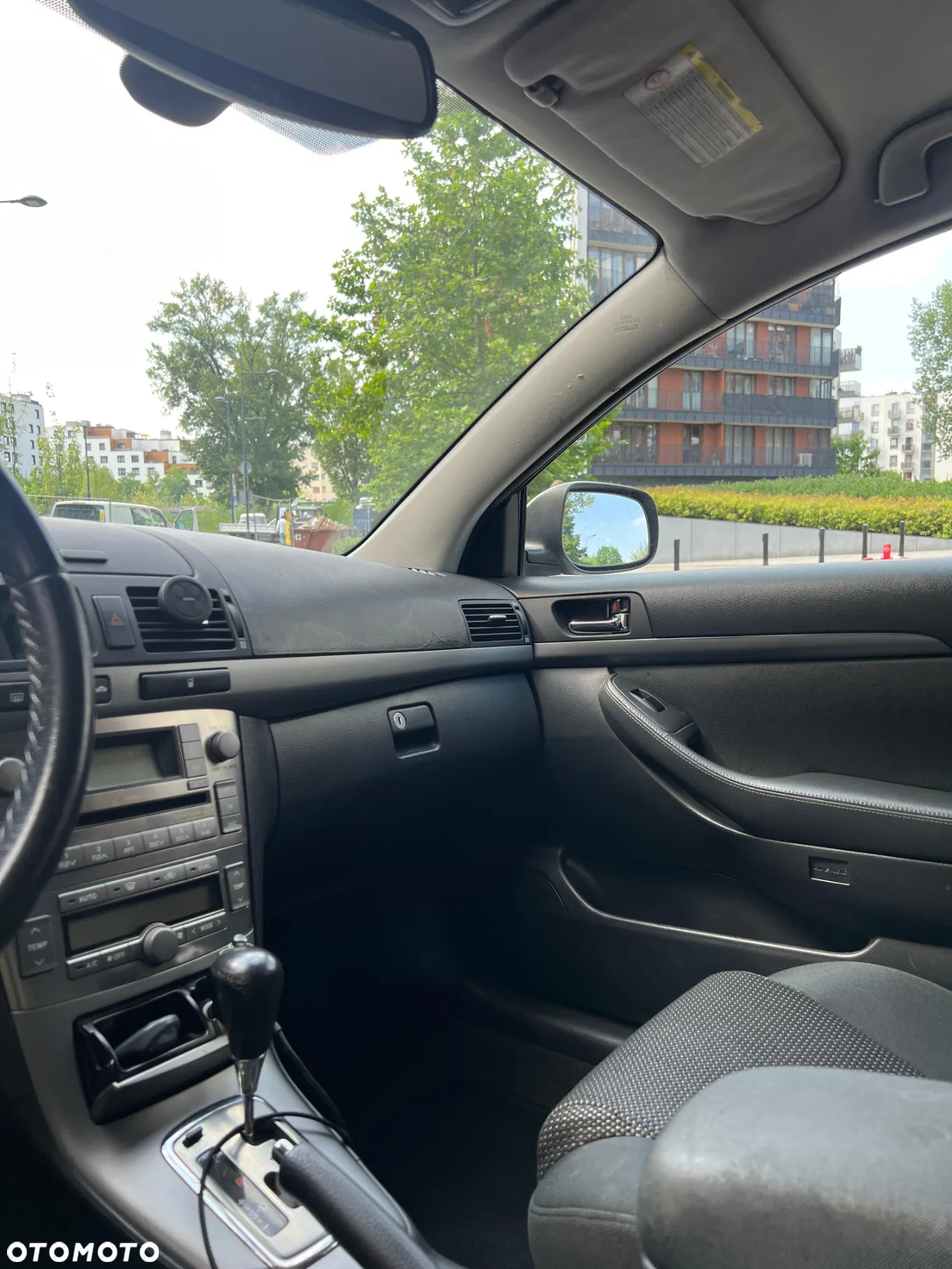 Toyota Avensis 2.0 VVT-i Combi Automatik Sol - 16