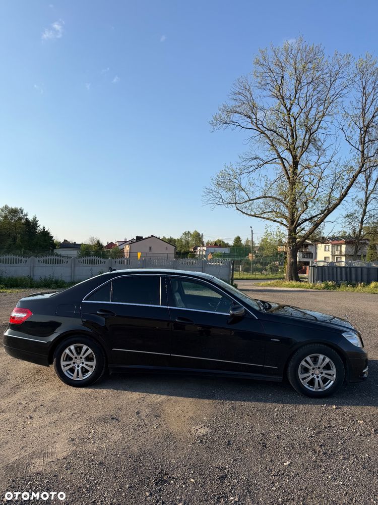 Mercedes-Benz Klasa E 220 BlueTEC 4-Matic Avantgarde - 3