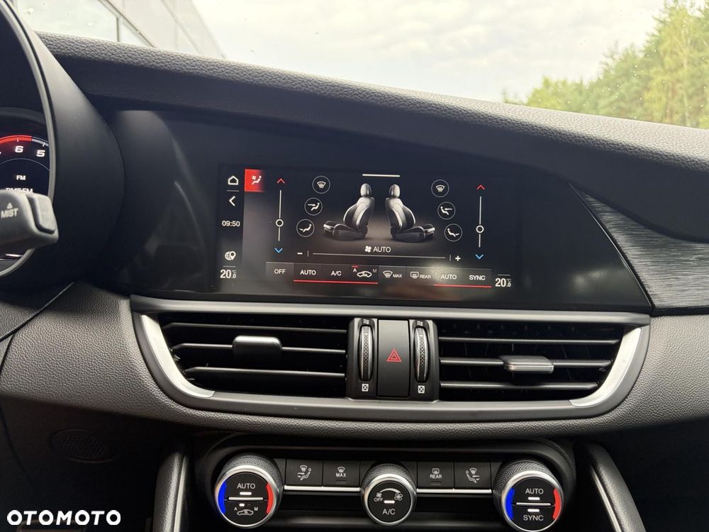 Alfa Romeo Giulia 2.0 Turbo Super Q4 - 26