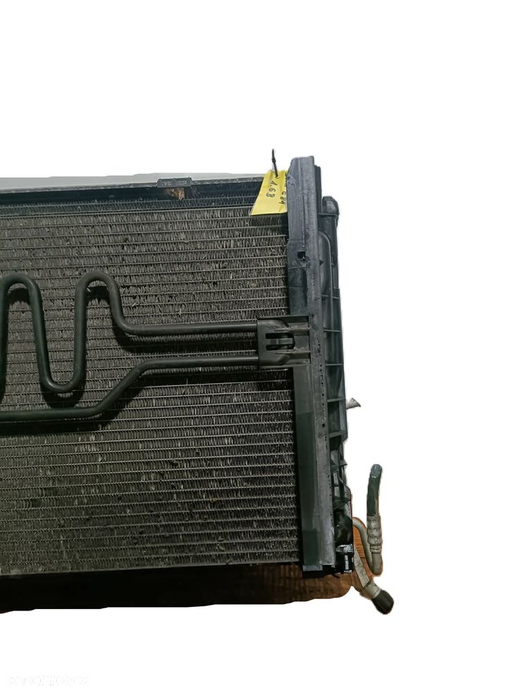 BMW seria 1 E81 04-13 1,6 B komplet chłodnic + wentylator 0130303940 * - 3