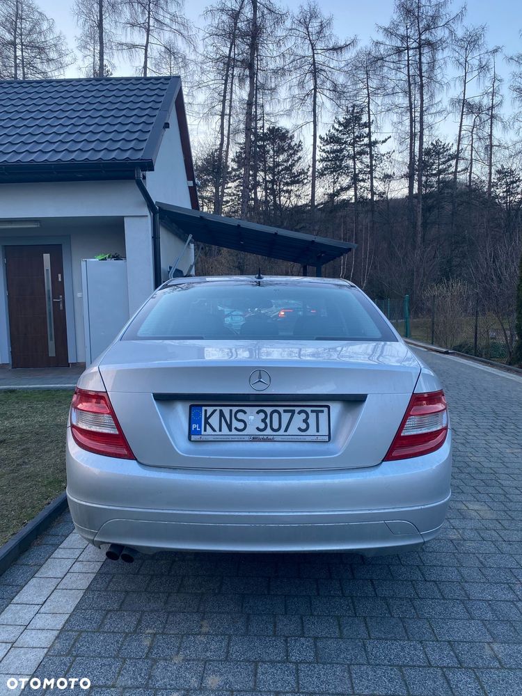 Mercedes-Benz Klasa C 180 Kompressor BlueEFFICIENCY - 4