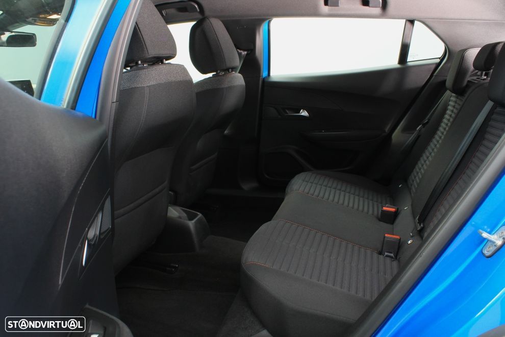 Peugeot 2008 1.2 PureTech Active Pack - 23