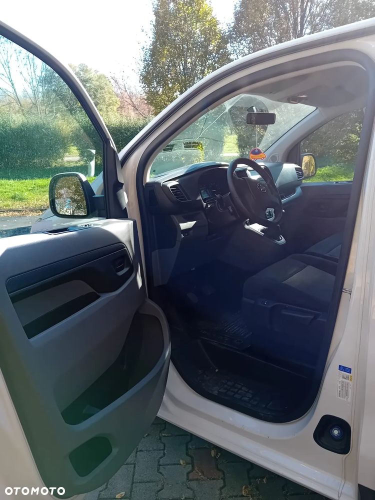 Toyota ProAce ver-kombi-2-0-d--4d-medium-2-8t - 11
