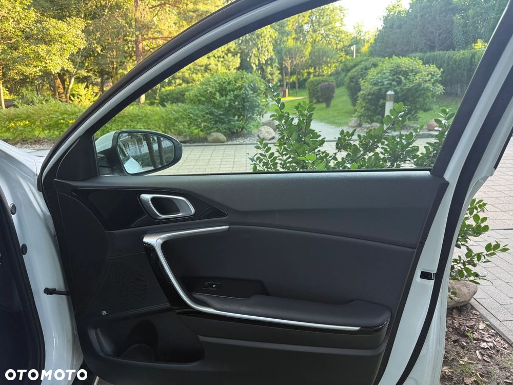 Kia XCeed 1.5 T-GDI OPF JBL Sound Edition - 22