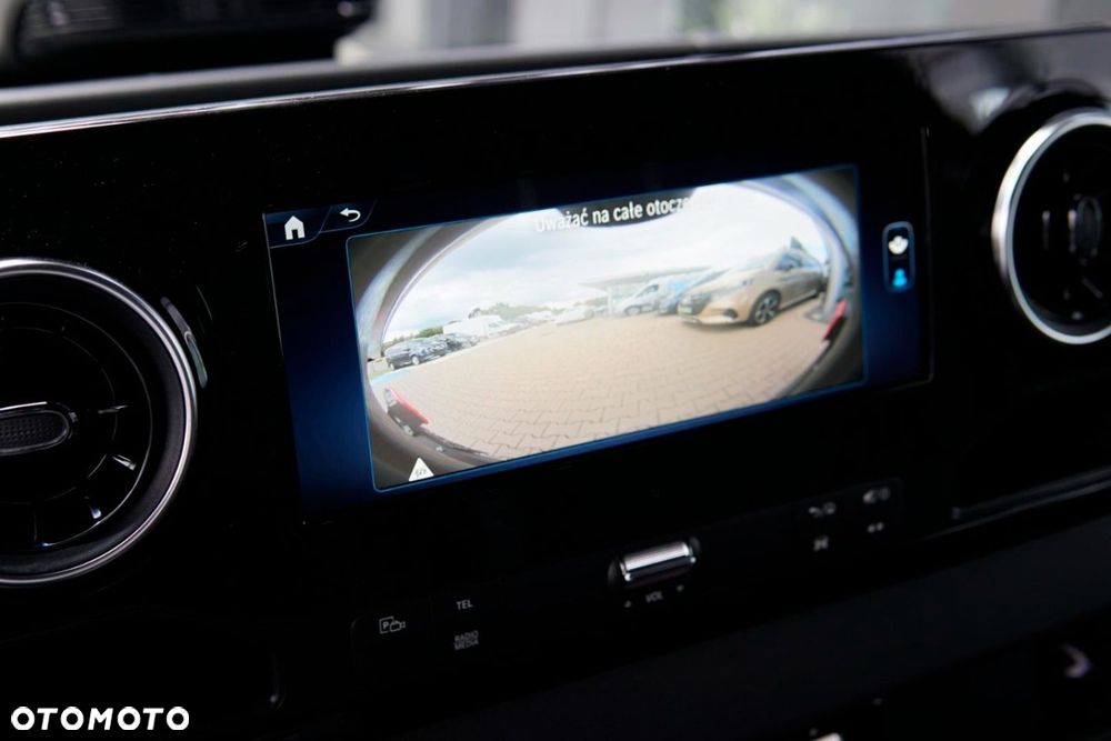 Mercedes-Benz Sprinter - 15