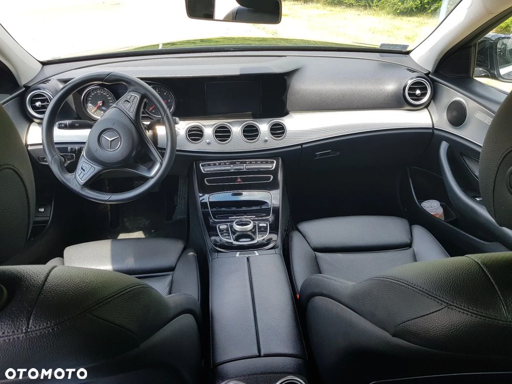 Mercedes-Benz Klasa E 200 d 9G-TRONIC Exclusive - 5