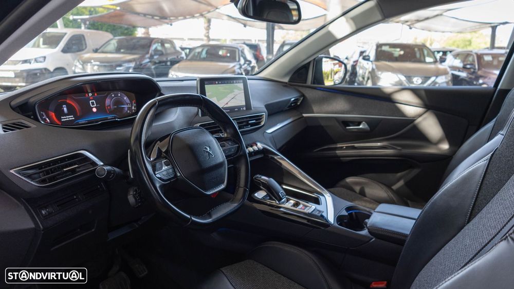 Peugeot 5008 1.5 BlueHDi Allure EAT8 - 5