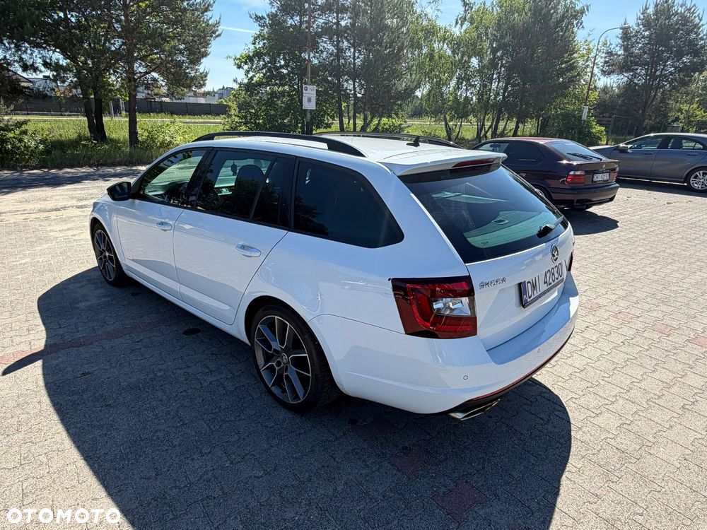 Skoda Octavia 2.0 TDI RS DSG - 13