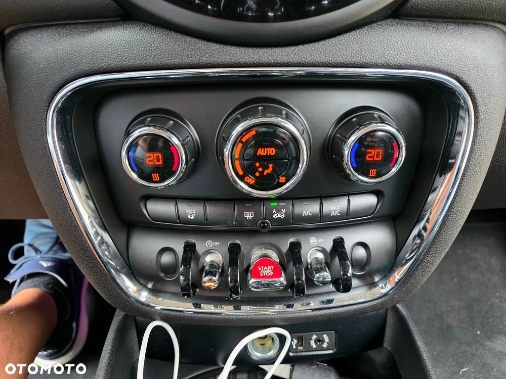 MINI Clubman Cooper Essential Trim - 19