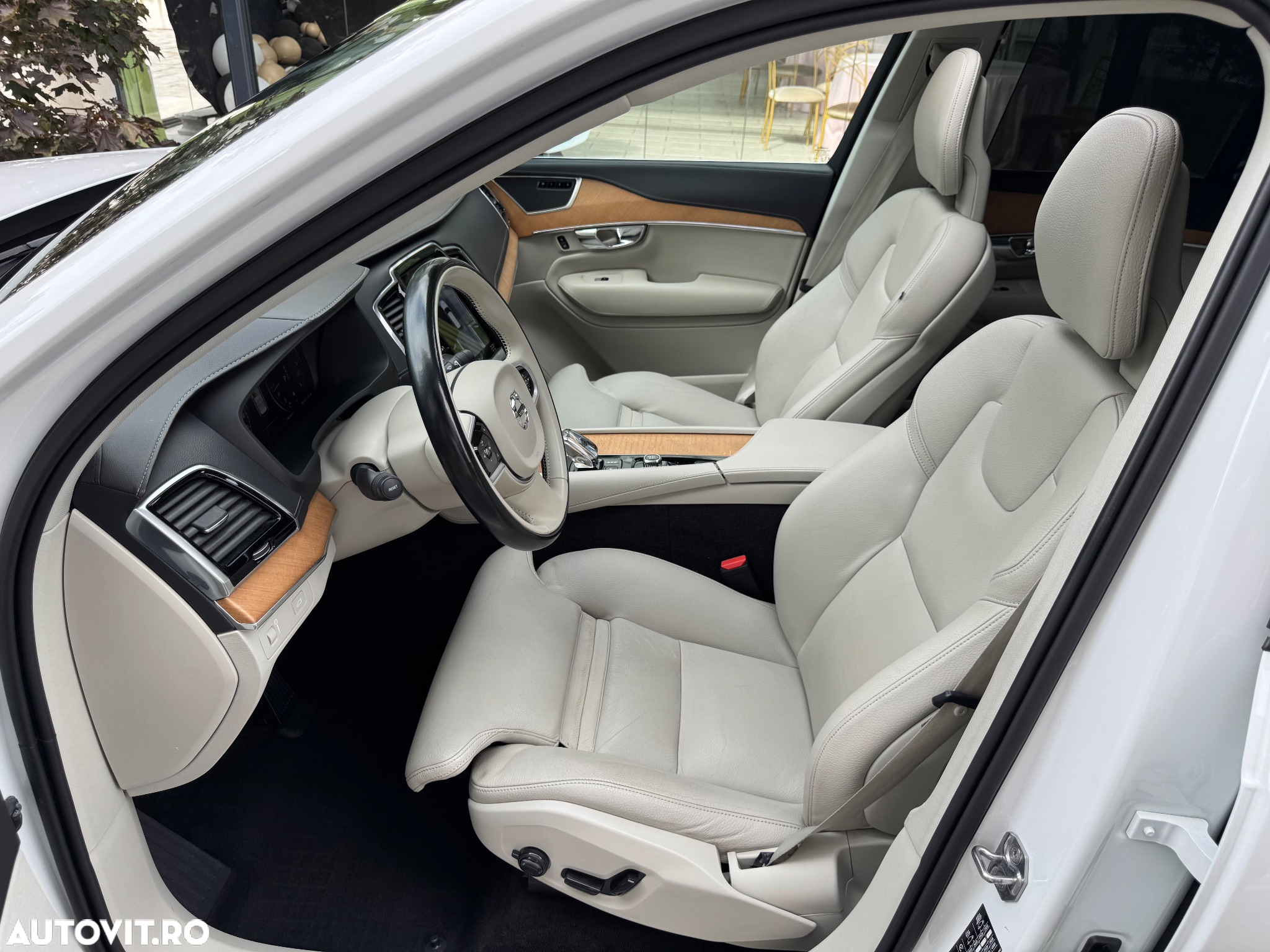 Volvo XC 90 B5 MHEV AWD 5 locuri Momentum Pro - 10