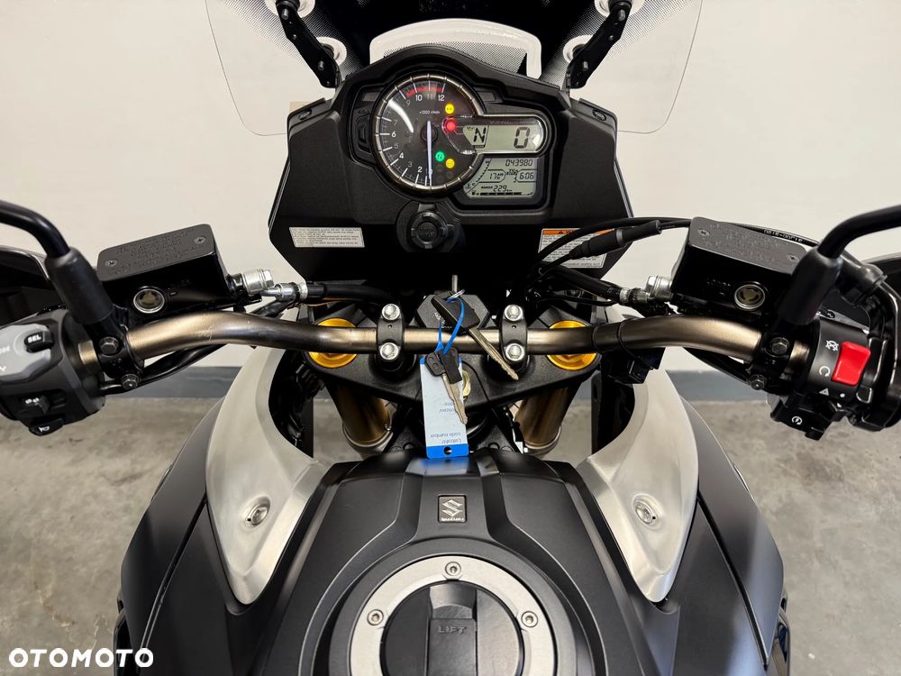 Suzuki V-STROM - 9