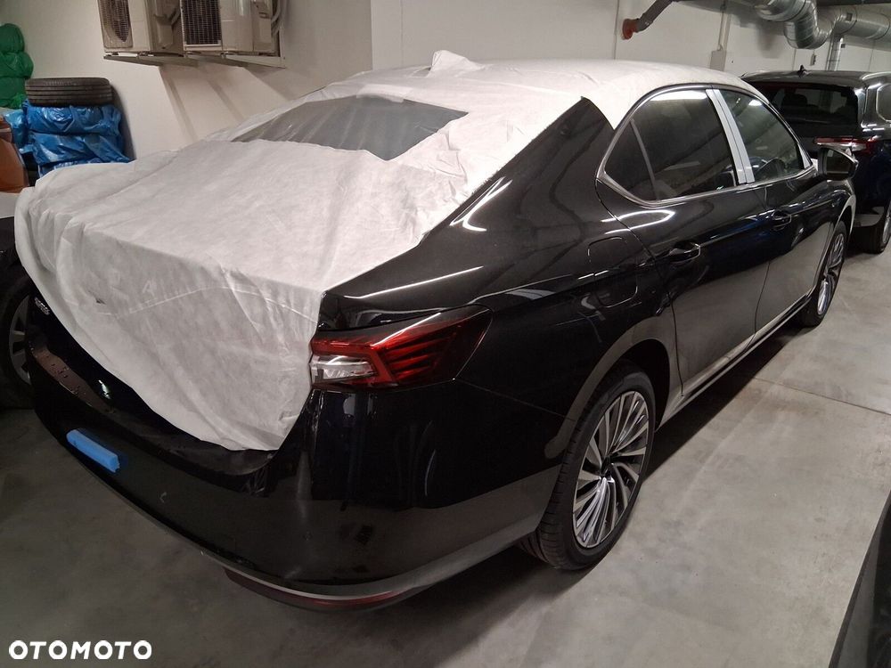 Skoda Superb 2.0 TDI SCR 4x4 L&K DSG - 3