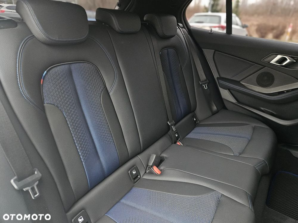 BMW Seria 1 - 30
