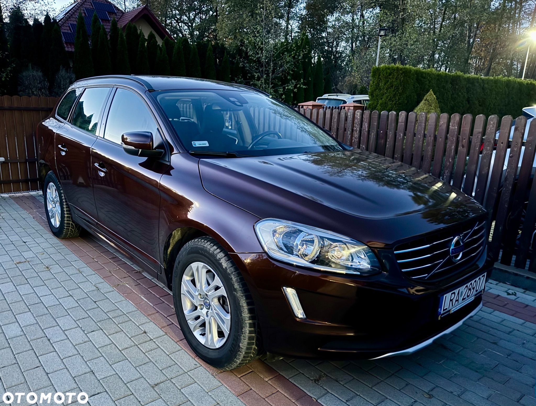 Volvo XC 60 D4 Drive-E Momentum - 1