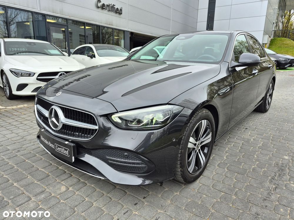Mercedes-Benz Klasa C 200 d mHEV - 10