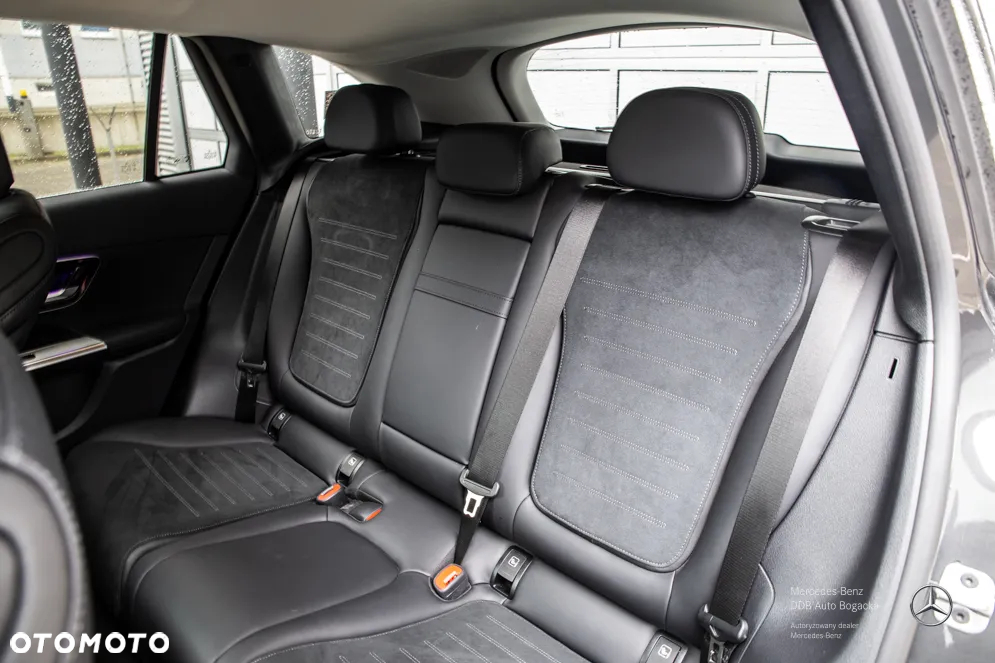 Mercedes-Benz GLC Coupe 300 de PHEV 4-Matic AMG Line - 10