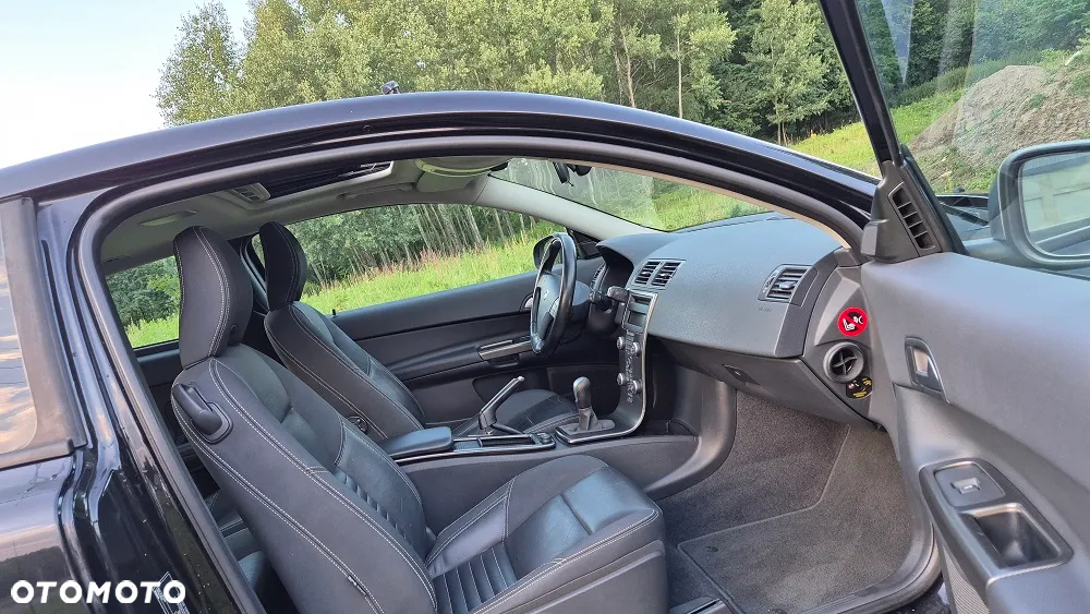 Volvo C30 D4 R-Design - 7